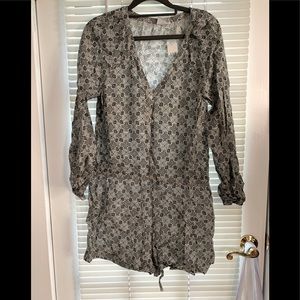 Gap Romper. Never worn, tags attached